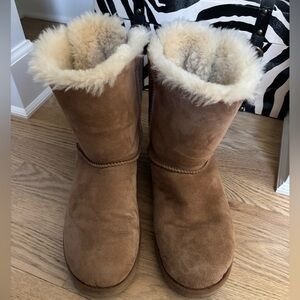 UGG Chestnut Shearling Winter Boots